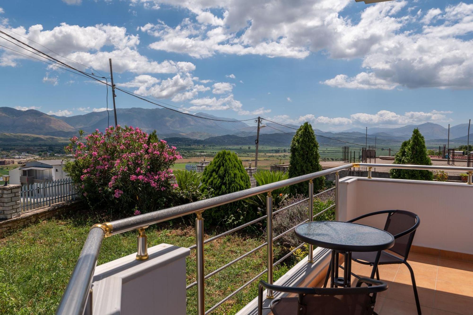 Villa Serenity Sarande Bagian luar foto