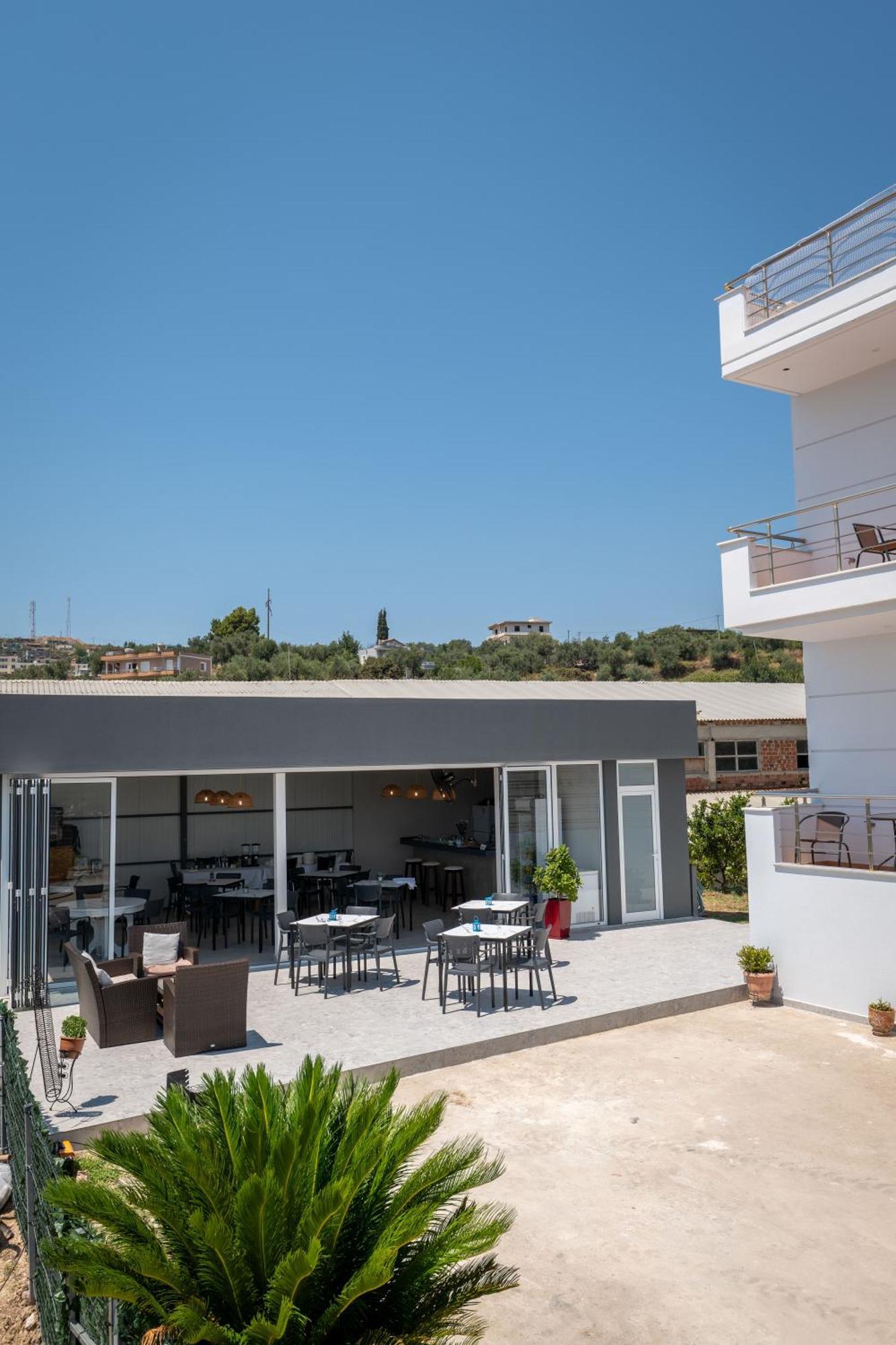 Villa Serenity Sarande Bagian luar foto