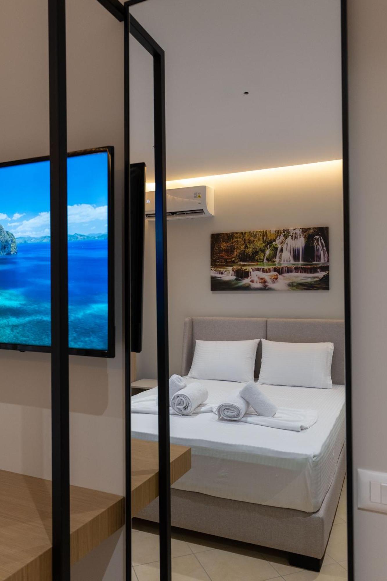 Villa Serenity Sarande Bagian luar foto
